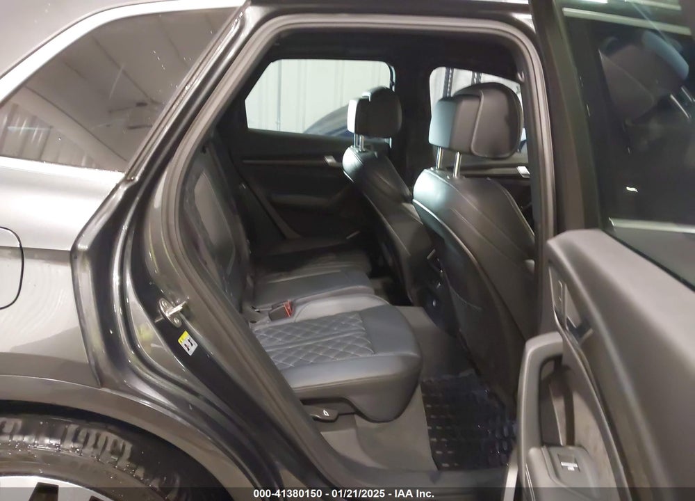 2018 AUDI SQ5 3.0T PREMIUM PLUS VIN: WA1A4AFY4J2019324