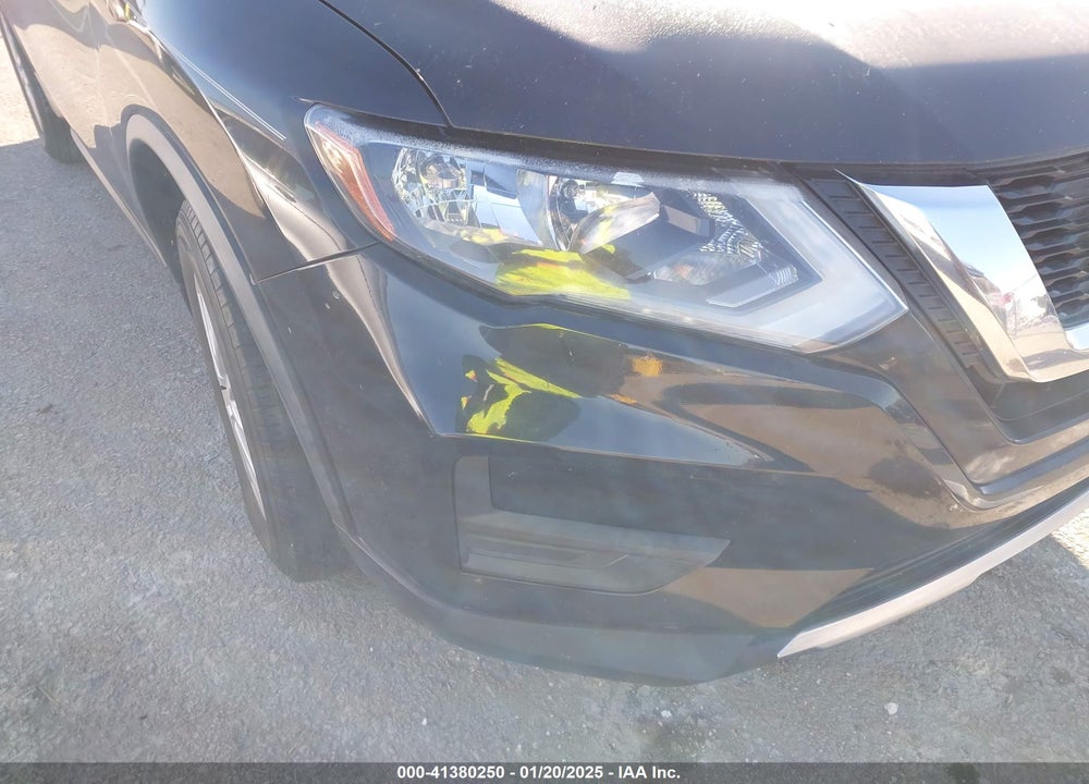 2020 NISSAN ROGUE S FWD VIN: JN8AT2MT6LW000490