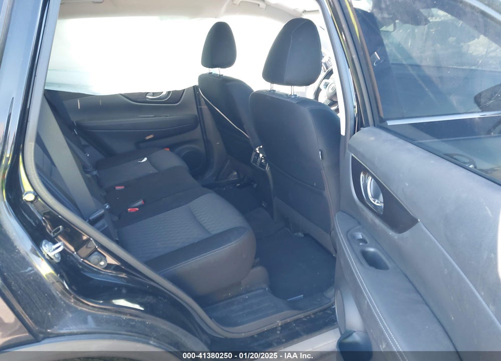 2020 NISSAN ROGUE S FWD VIN: JN8AT2MT6LW000490