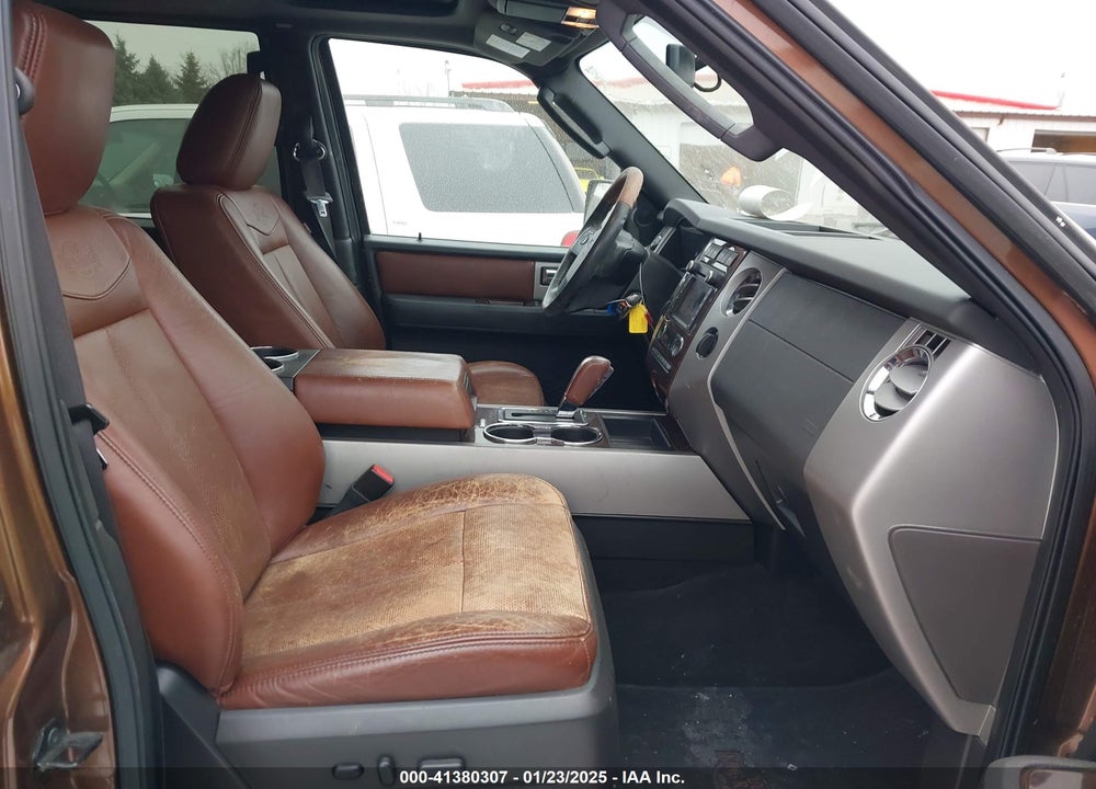 2011 FORD EXPEDITION EL KING RANCH VIN: 1FMJK1J51BEF22135