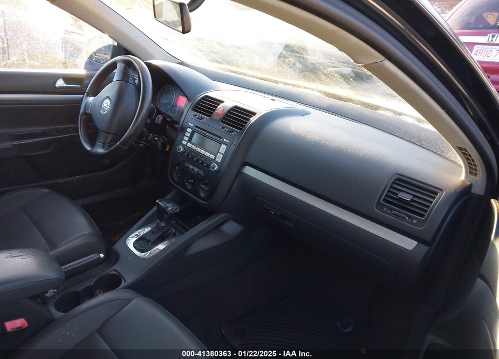 2008 VOLKSWAGEN JETTA SE/SEL VIN: 3VWRZ71K68M015100