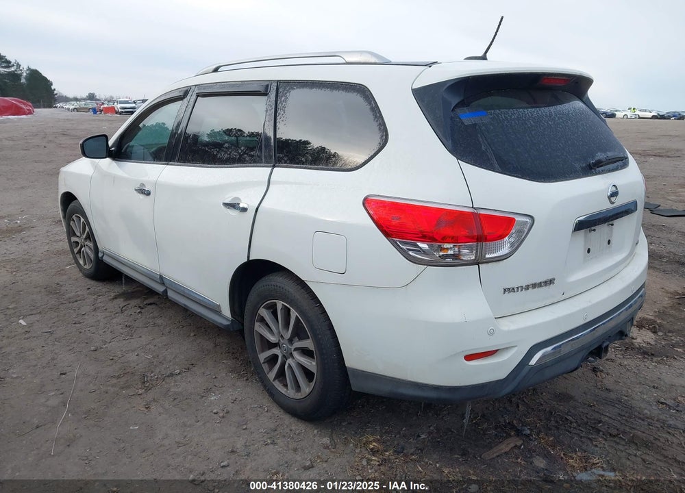 2015 NISSAN PATHFINDER SL VIN: 5N1AR2MN3FC704904