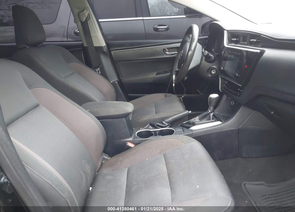 2018 TOYOTA COROLLA VIN: 2T1BURHE0JC113049
