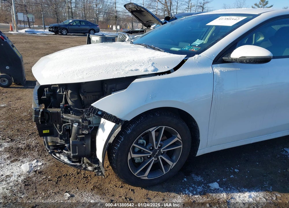 2024 KIA FORTE LXS VIN: 3KPF24AD2RE810683