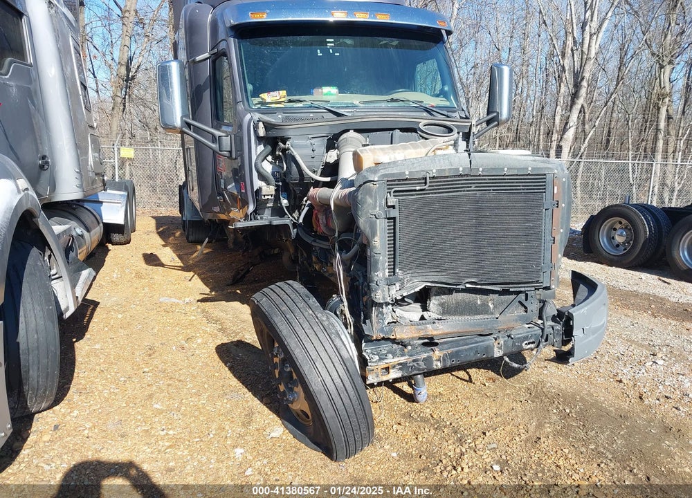 2017 PETERBILT 579 VIN: 1XPBD49X2HD355288