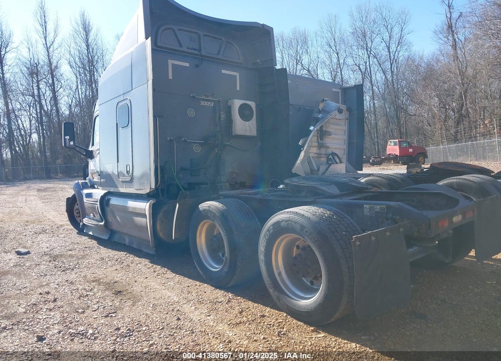 2017 PETERBILT 579 VIN: 1XPBD49X2HD355288