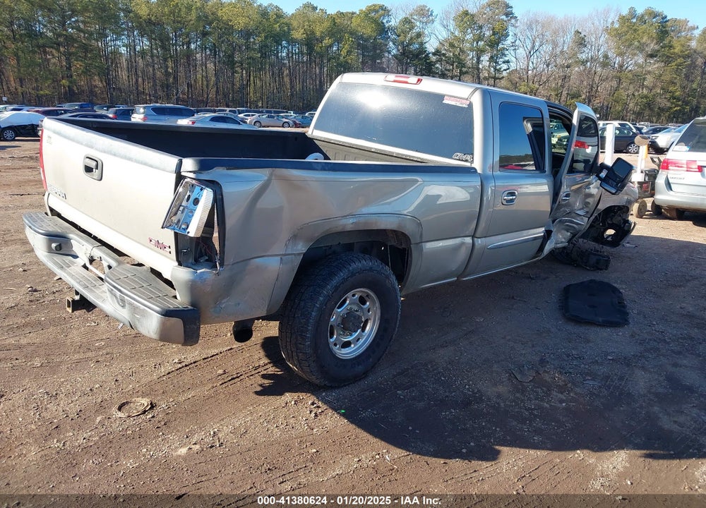 2003 GMC SIERRA 2500HD SLE VIN: 1GTHC23103F155899