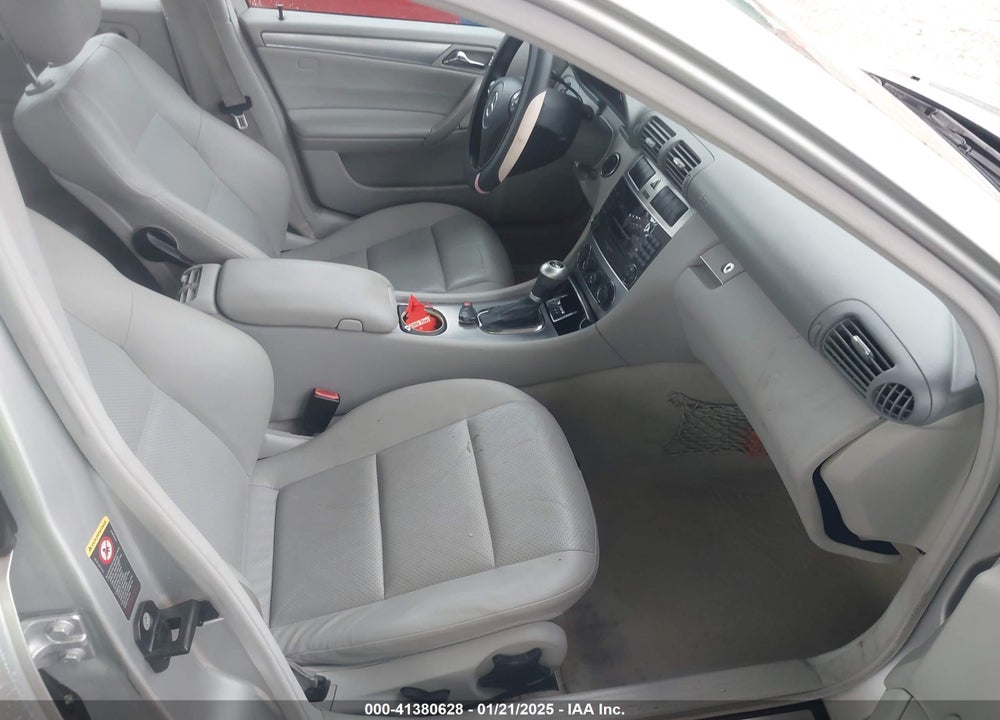 2005 MERCEDES-BENZ C 230 KOMPRESSOR SPORT VIN: WDBRF40J05F656725