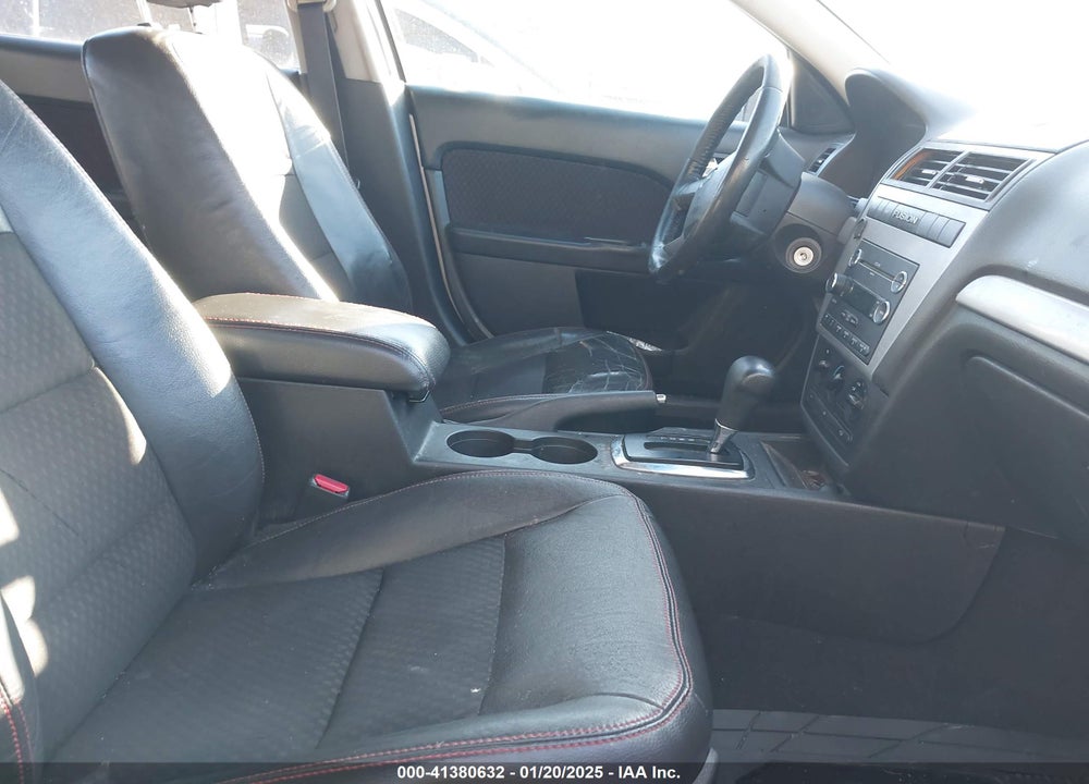 2008 FORD FUSION SE VIN: 3FAHP07Z88R221477