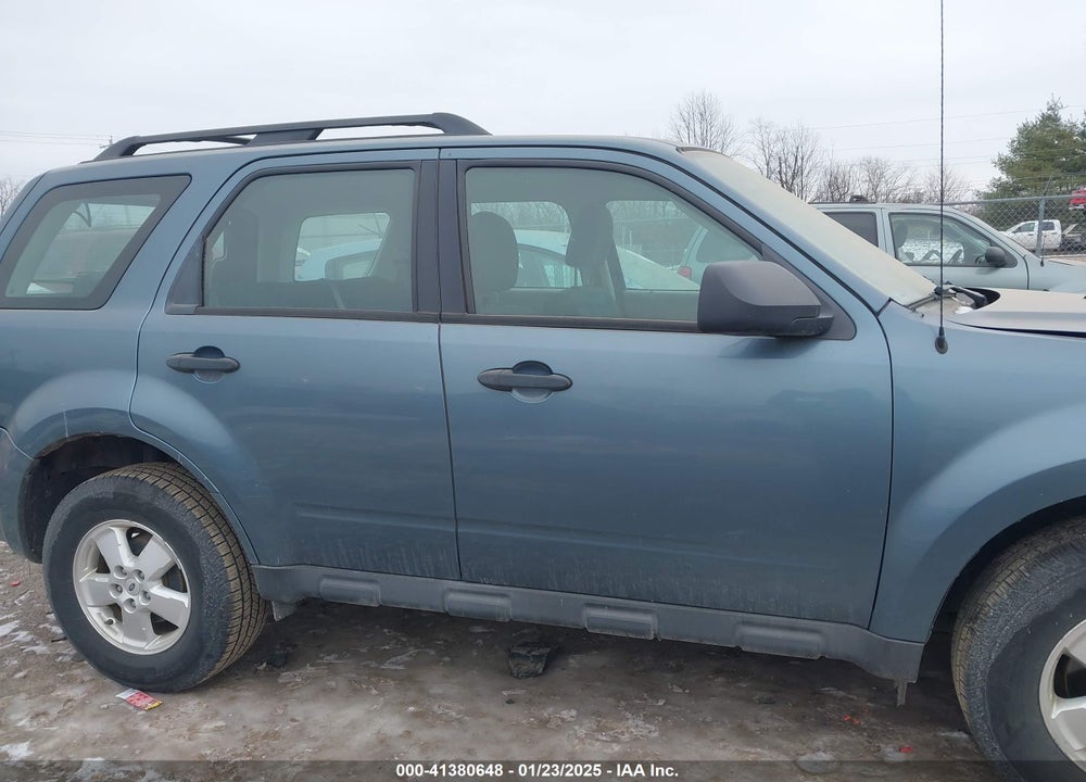 2012 FORD ESCAPE XLS VIN: 1FMCU0C70CKA82858