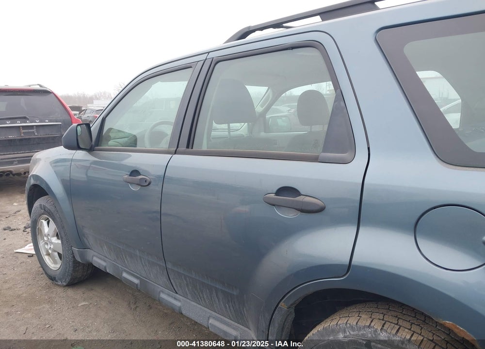 2012 FORD ESCAPE XLS VIN: 1FMCU0C70CKA82858