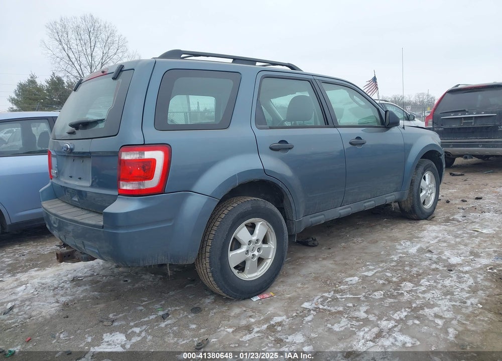 2012 FORD ESCAPE XLS VIN: 1FMCU0C70CKA82858