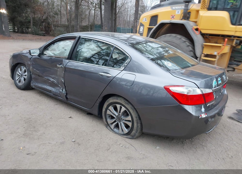 2015 HONDA ACCORD VIN: 1HGCR2F33FA235884