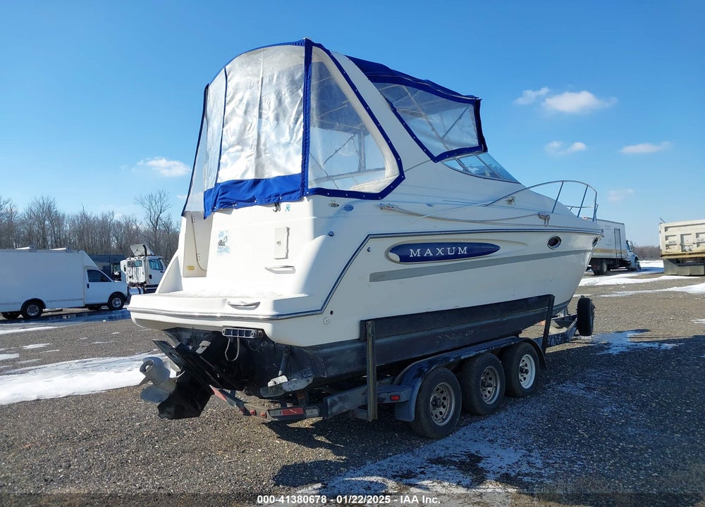 1998 MAXUM MARINE VIN: USPA34MTJ798