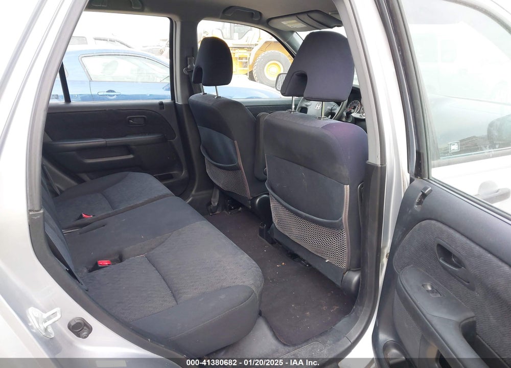 2005 HONDA CR-V LX VIN: JHLRD68525C007264