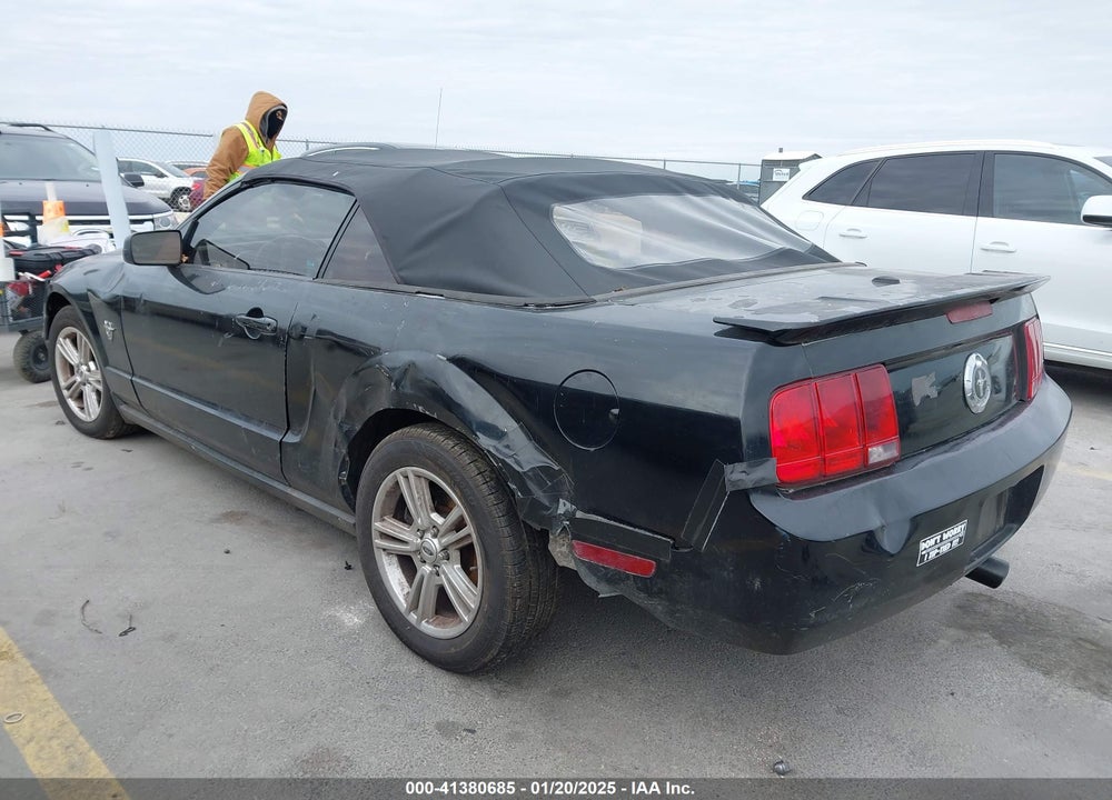2009 FORD MUSTANG VIN: 1ZVHT84N995137661