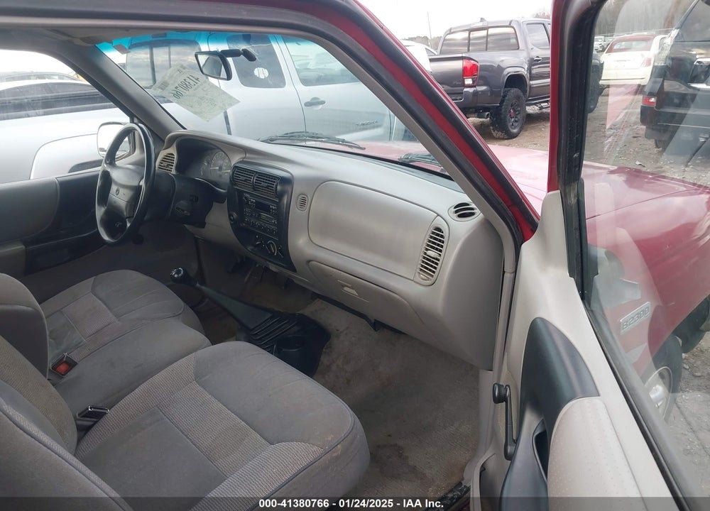 1996 MAZDA B2300 VIN: 4F4CR12A0TTM38638