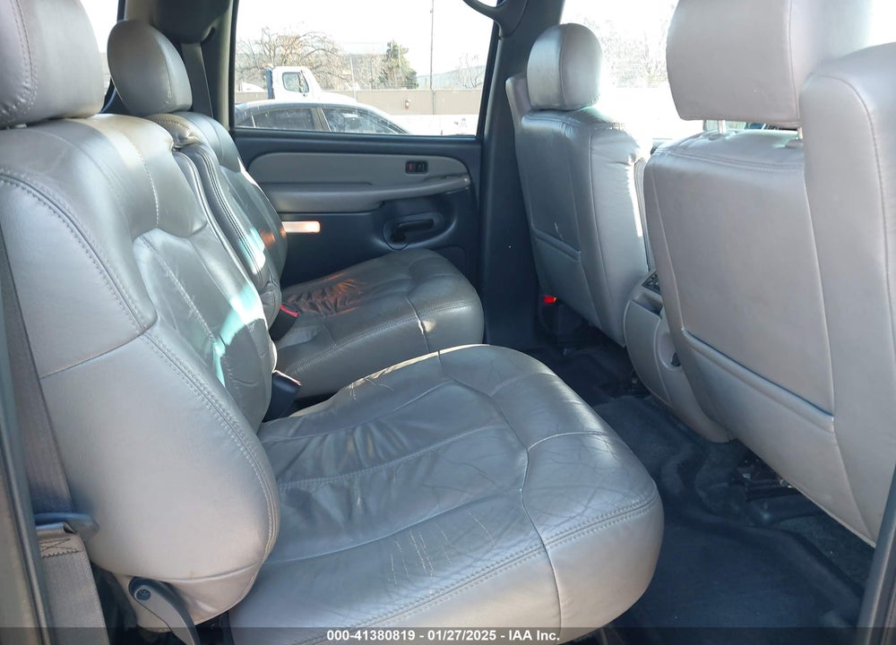 2002 CHEVROLET SUBURBAN 1500 Z71 VIN: 3GNFK16T72G308638