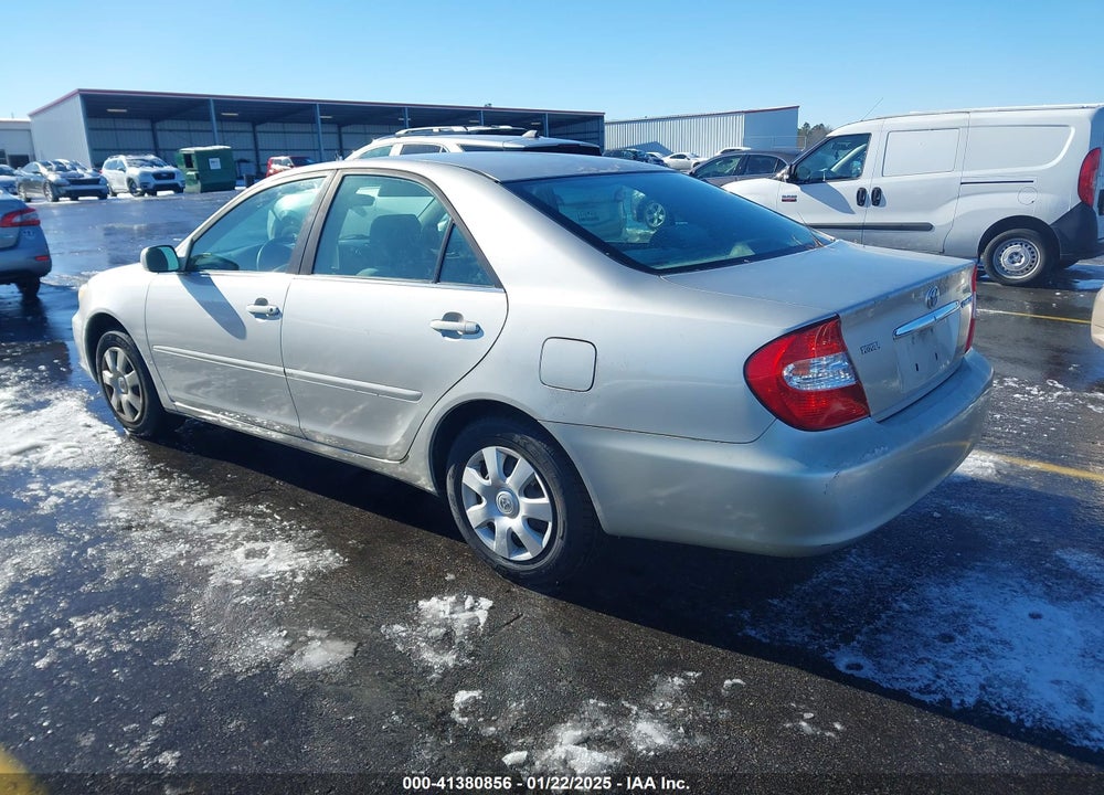 2004 TOYOTA CAMRY LE VIN: 4T1BE32K74U824713