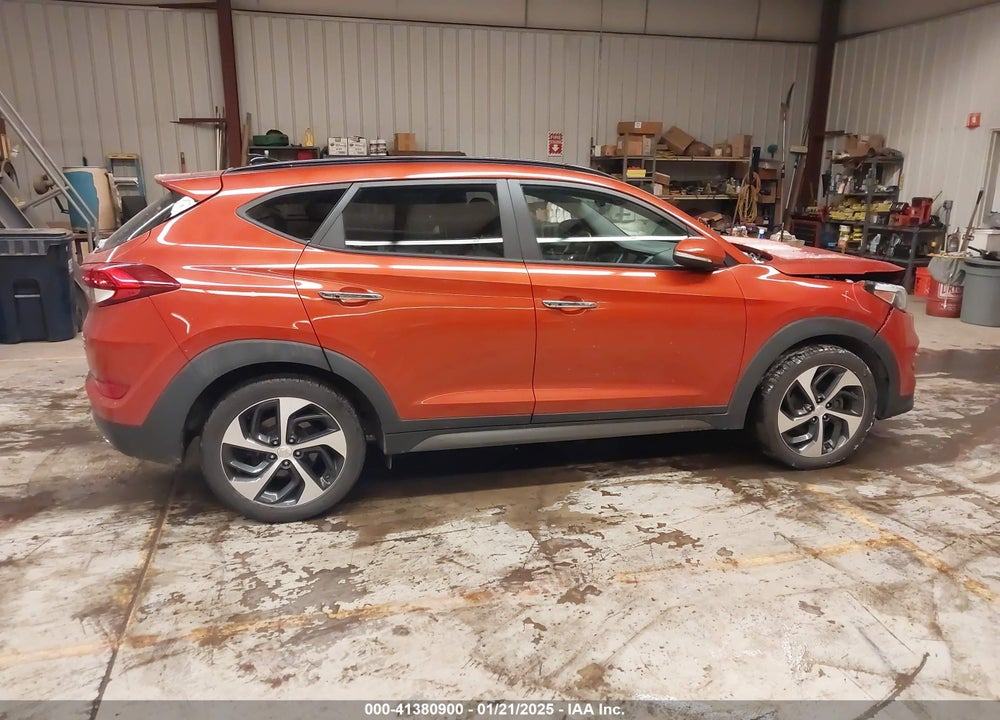 2016 HYUNDAI TUCSON LIMITED VIN: KM8J3CA24GU193667