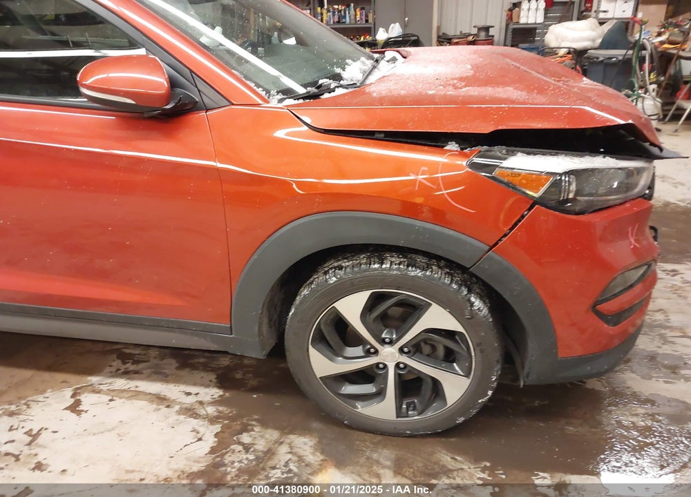 2016 HYUNDAI TUCSON LIMITED VIN: KM8J3CA24GU193667