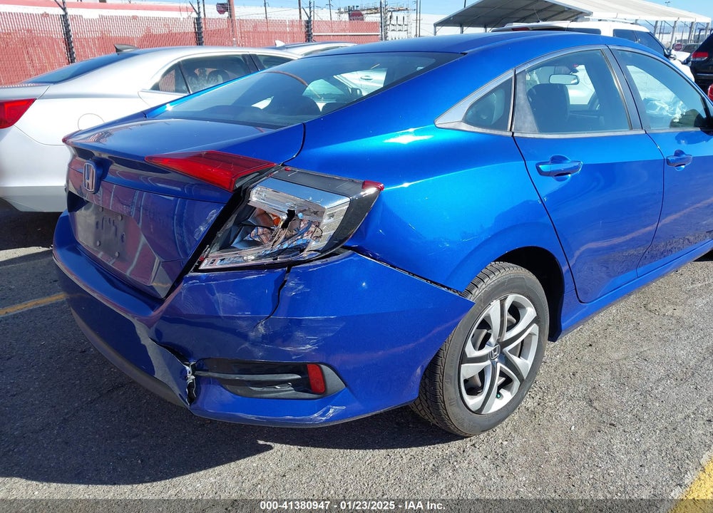 2018 HONDA CIVIC LX VIN: 2HGFC2F5XJH558887