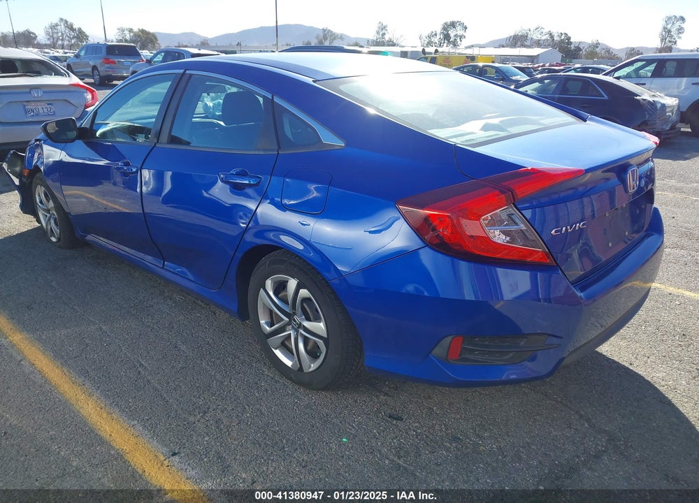 2018 HONDA CIVIC LX VIN: 2HGFC2F5XJH558887