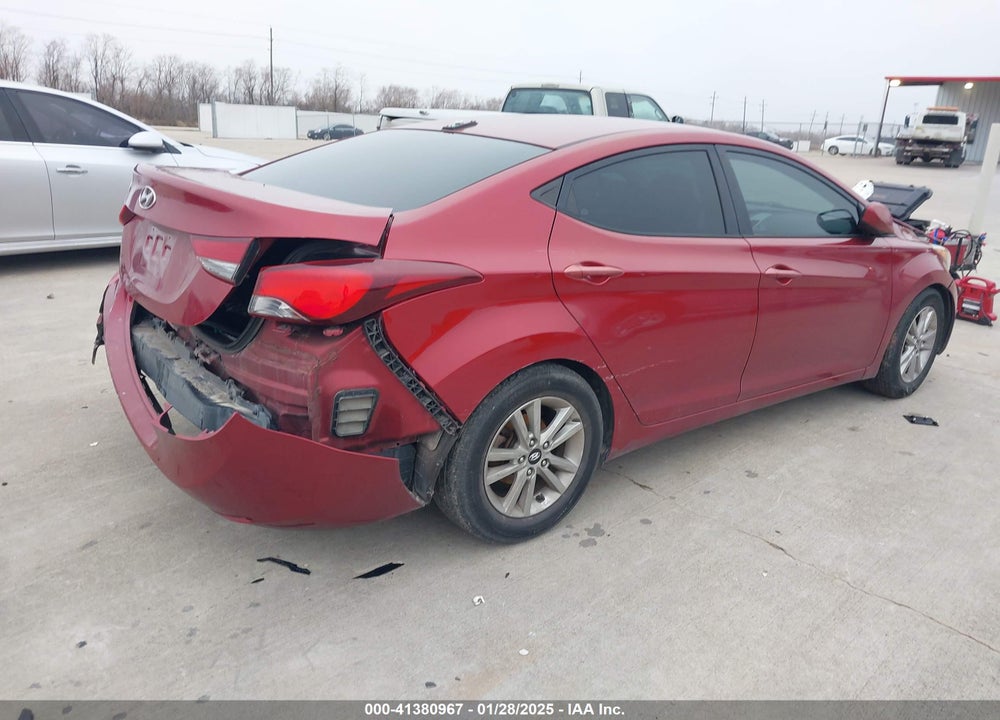 2016 HYUNDAI ELANTRA VIN: 5NPDH4AE3GH694417