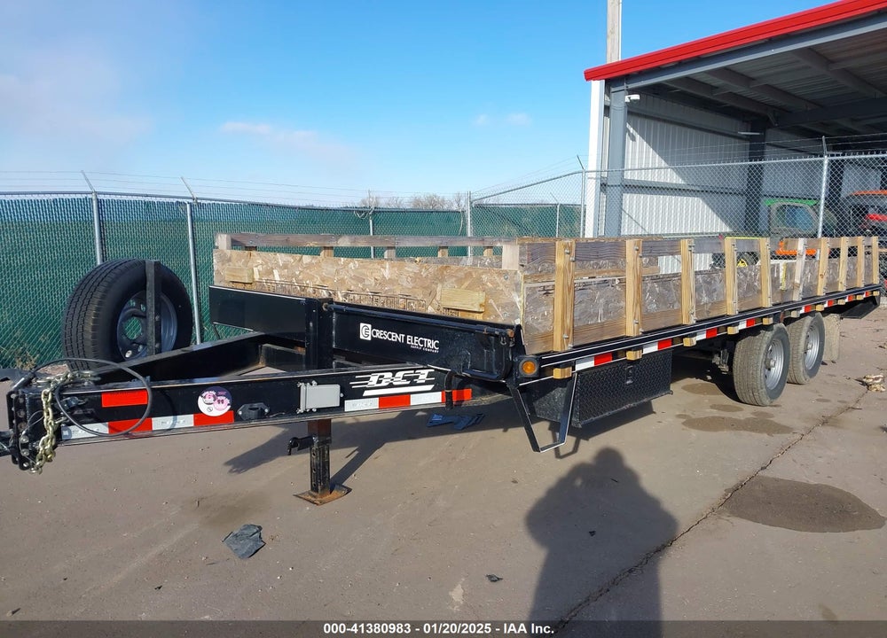 2020 DCT TRAILER --- VIN: 576BF2020L1034079