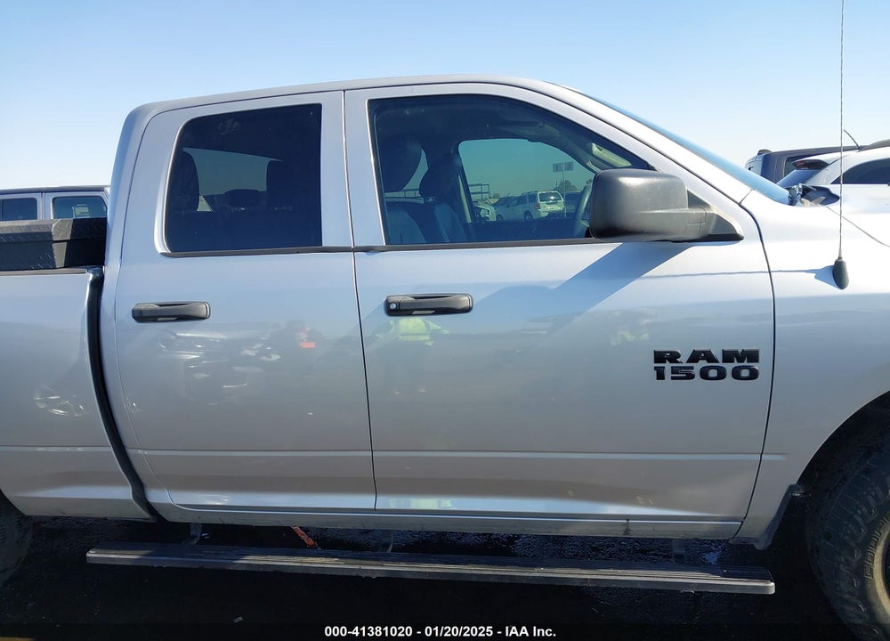 2019 RAM 1500 CLASSIC VIN: 1C6RR6FGXKS579565