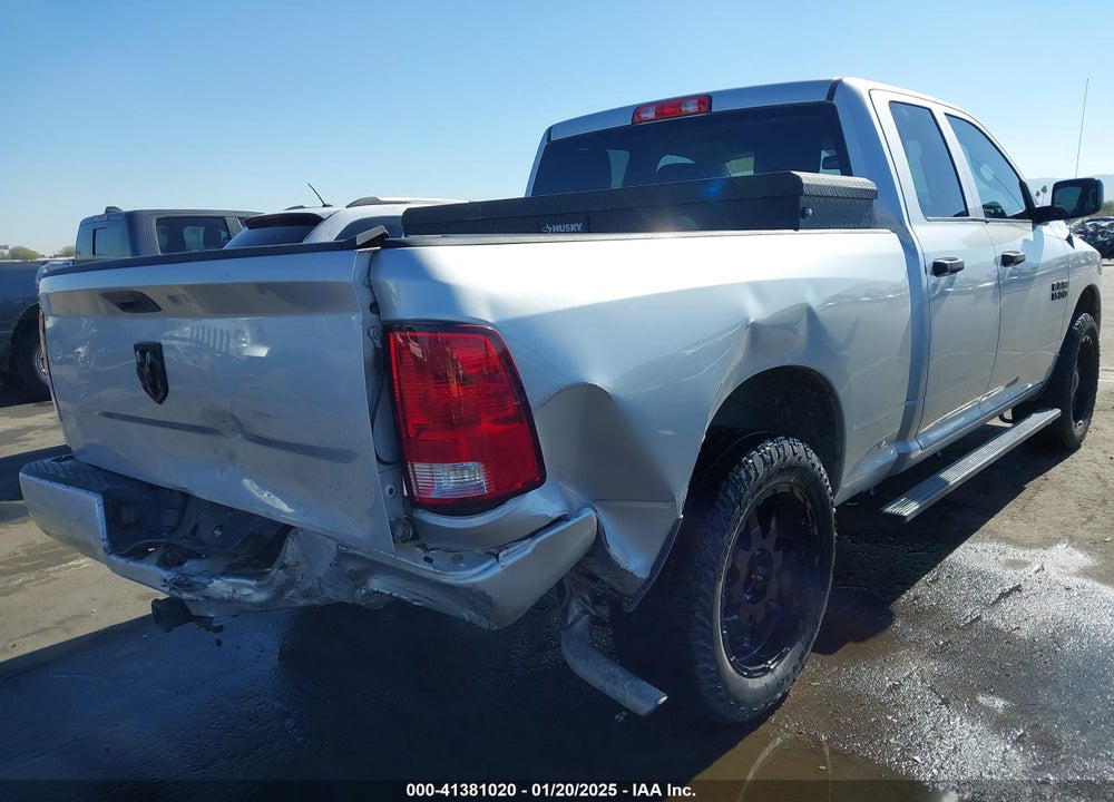 2019 RAM 1500 CLASSIC VIN: 1C6RR6FGXKS579565