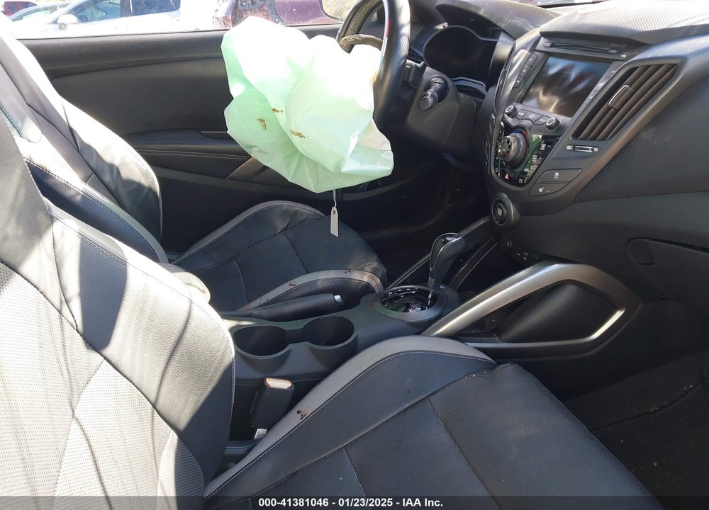 2016 HYUNDAI VELOSTER VIN: KMHTC6AE0GU255585