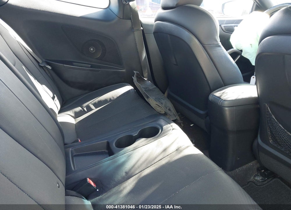 2016 HYUNDAI VELOSTER VIN: KMHTC6AE0GU255585