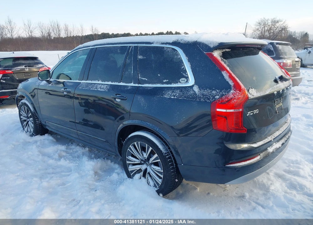 2022 VOLVO XC90 T5 MOMENTUM 7 PASSENGER VIN: YV4102PK9N1794227