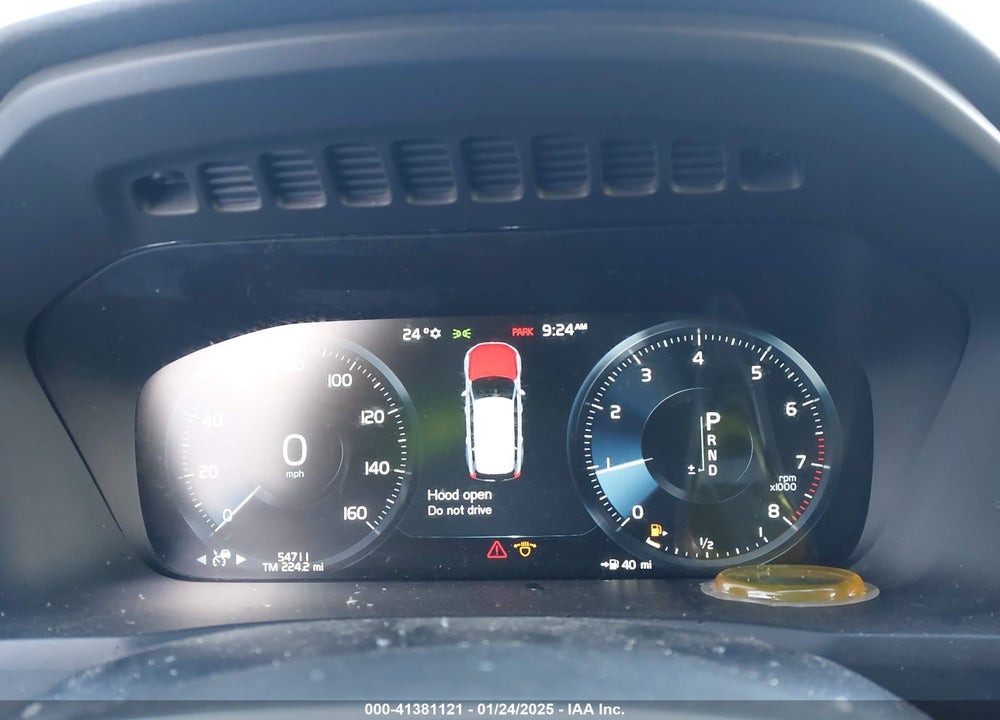 2022 VOLVO XC90 T5 MOMENTUM 7 PASSENGER VIN: YV4102PK9N1794227