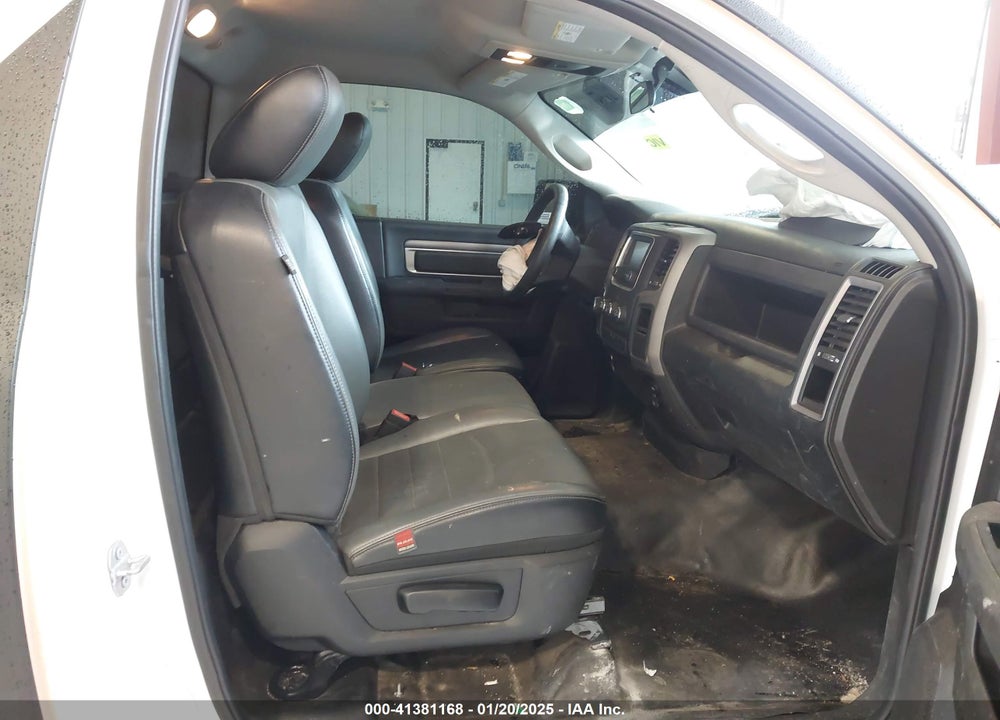 2021 RAM 1500 CLASSIC VIN: 3C6JR6DT4MG547623