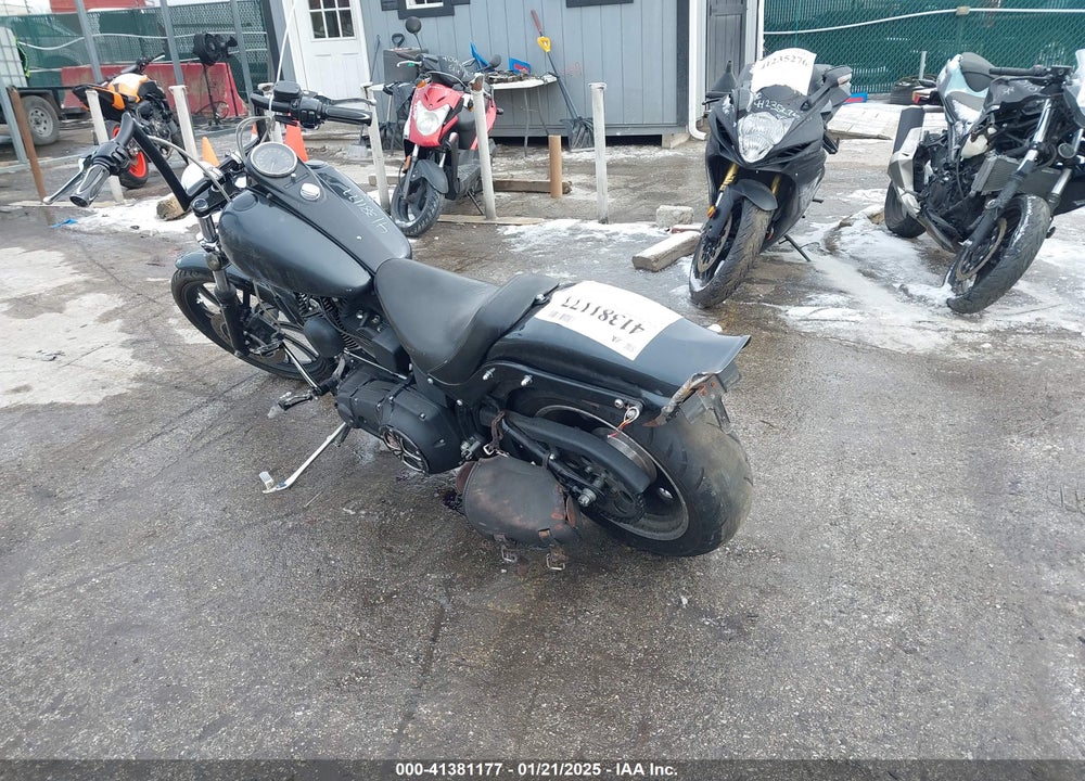 2006 HARLEY-DAVIDSON FXSTBI VIN: 1HD1JAB186Y031924