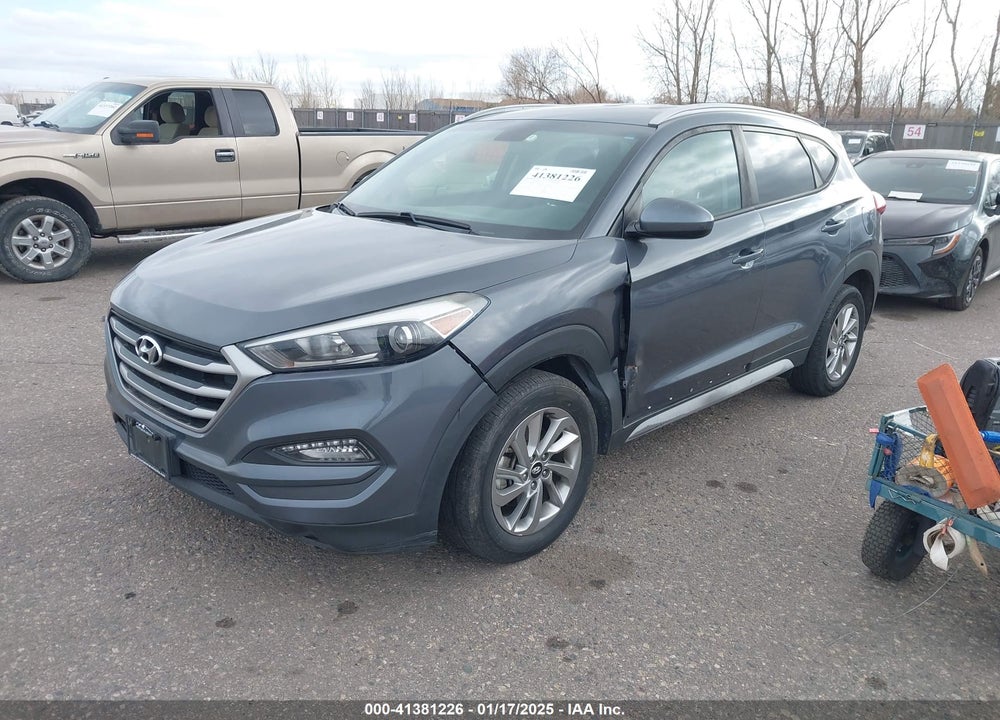 2018 HYUNDAI TUCSON SEL VIN: KM8J3CA49JU736018