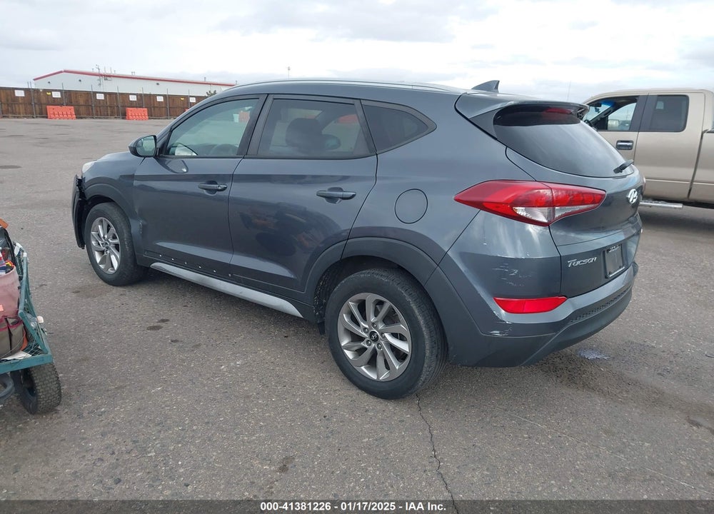 2018 HYUNDAI TUCSON SEL VIN: KM8J3CA49JU736018