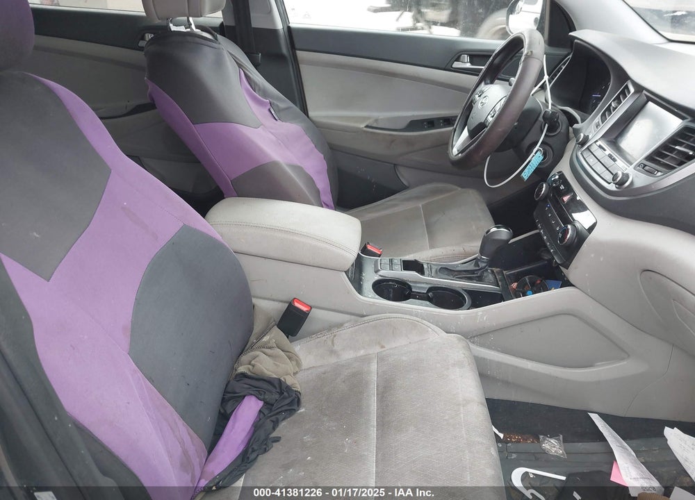 2018 HYUNDAI TUCSON SEL VIN: KM8J3CA49JU736018