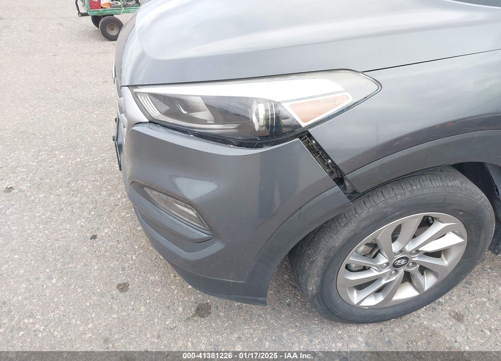 2018 HYUNDAI TUCSON SEL VIN: KM8J3CA49JU736018