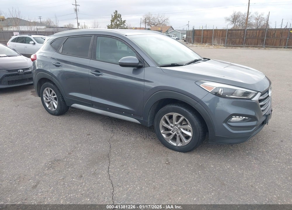 2018 HYUNDAI TUCSON SEL VIN: KM8J3CA49JU736018