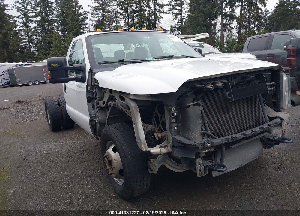 2015 FORD F-350 CHASSIS XL VIN: 1FDRF3G61FEC89687
