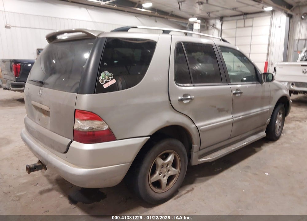 2005 MERCEDES-BENZ ML 350 4MATIC VIN: 4JGAB57E35A529260