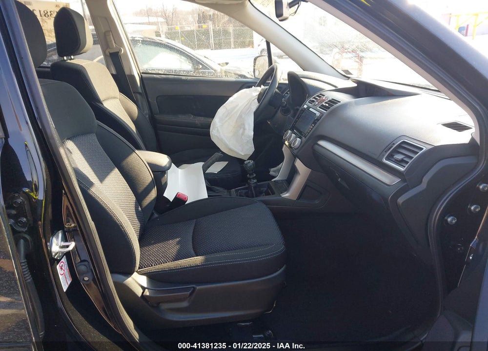 2016 SUBARU FORESTER 2.5I PREMIUM VIN: JF2SJADC0GG564590