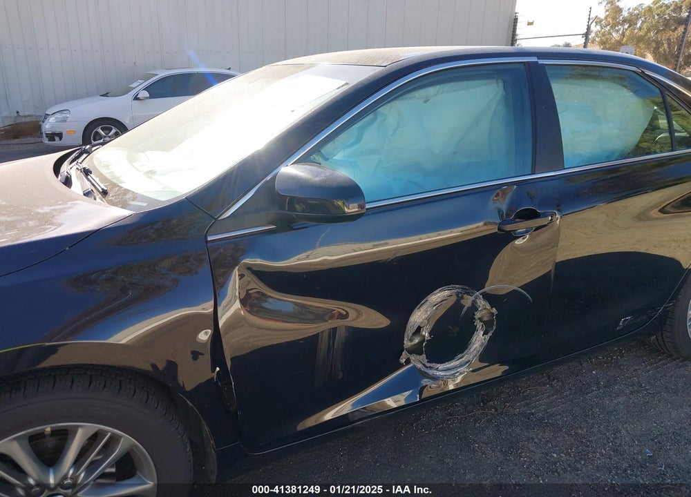 2015 TOYOTA CAMRY SE VIN: 4T1BF1FK6FU931492