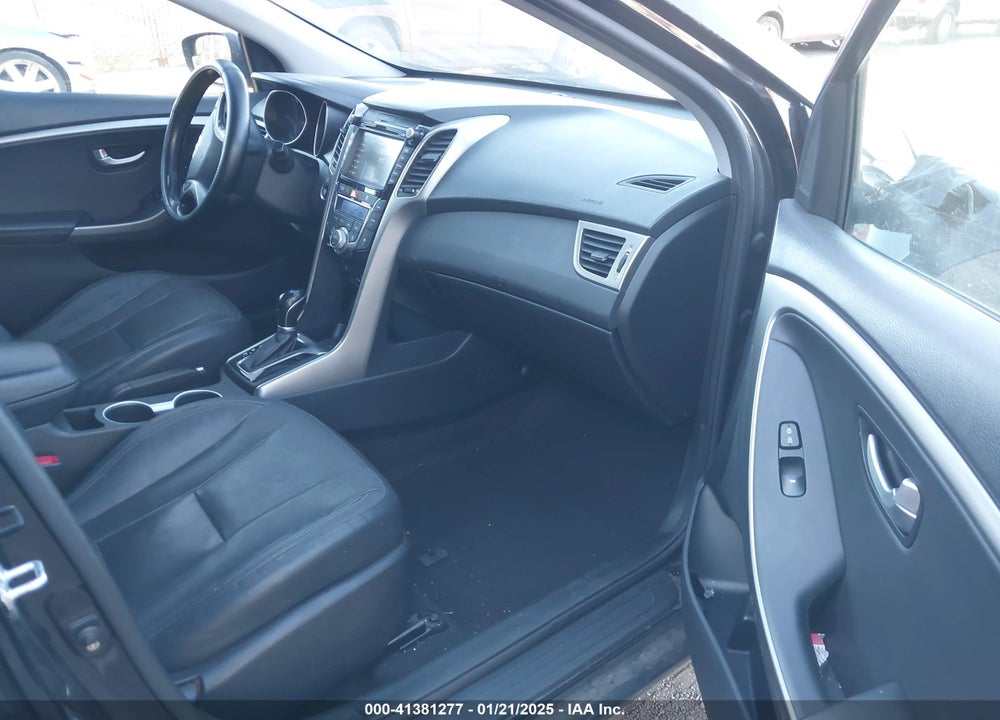 2016 HYUNDAI ELANTRA GT VIN: KMHD35LH6GU336211