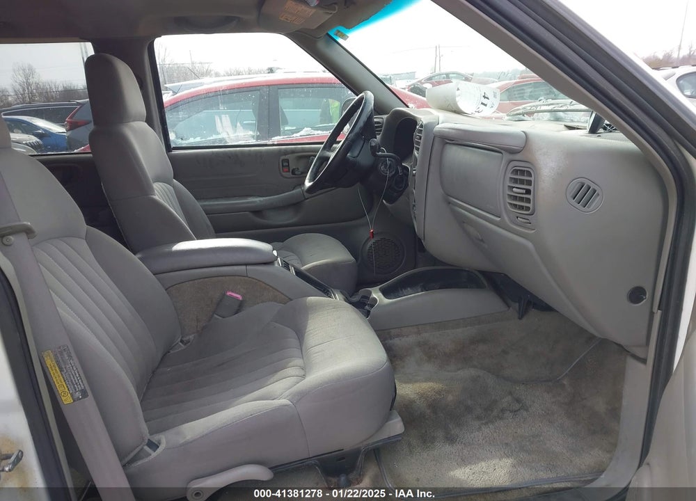 2004 CHEVROLET BLAZER VIN: 1GNDT13X34K161869
