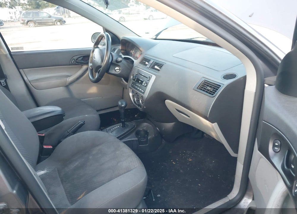 2006 FORD FOCUS ZX5 VIN: 1FAFP37N56W192276