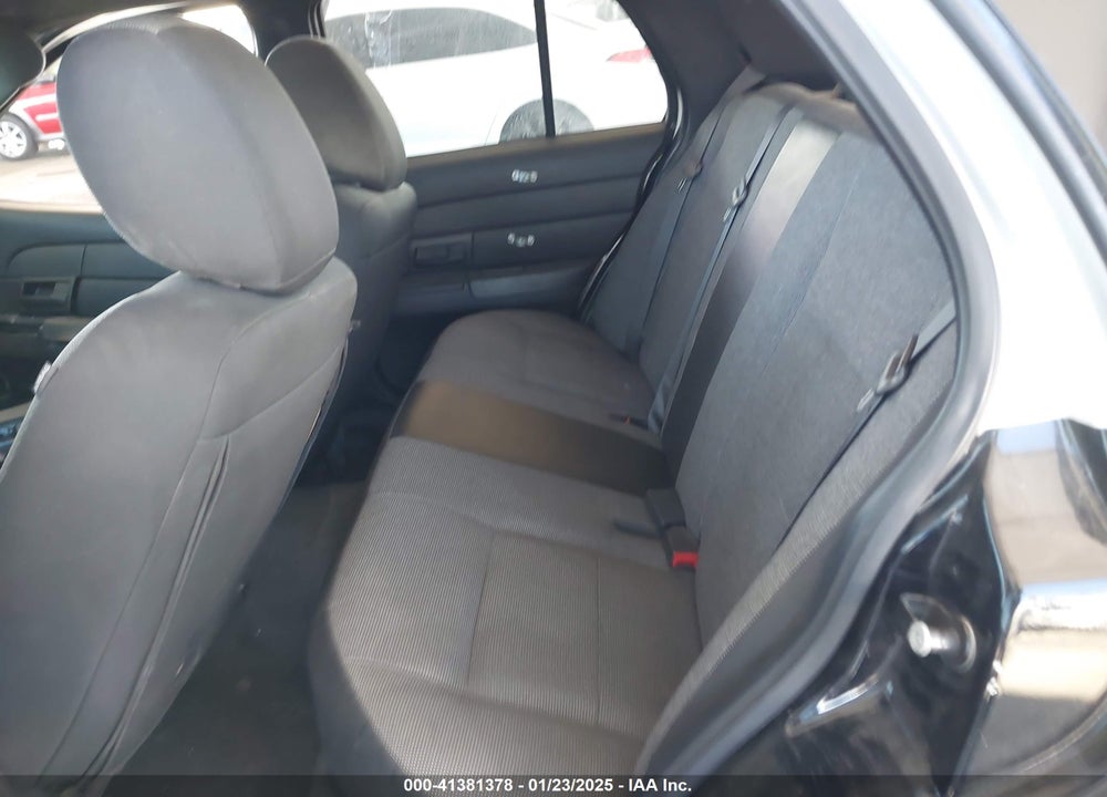 2011 FORD CROWN VICTORIA POLICE INTERCEPTOR VIN: 2FABP7BV3BX176220